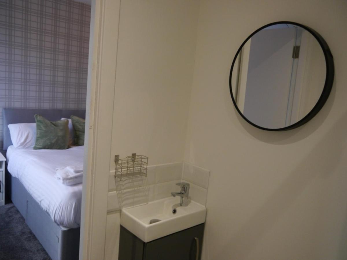 Caledonian Rooms Bellshill Buitenkant foto